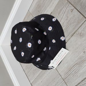Alice + Olivia Reversible Daisy Bucket Hat